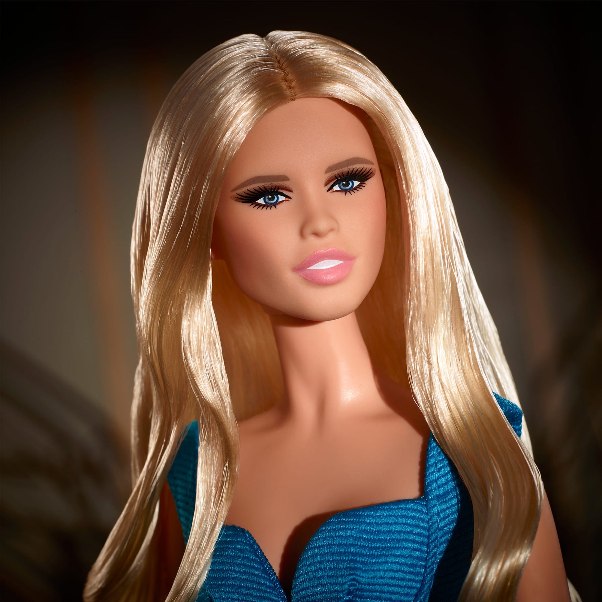 Claudia Schiffer Supermodel Barbie Doll in Versace Gown - Búp bê Siêu mẫu Sưu tầm Barbie Signature Mattel - ảnh 1 - Collectib