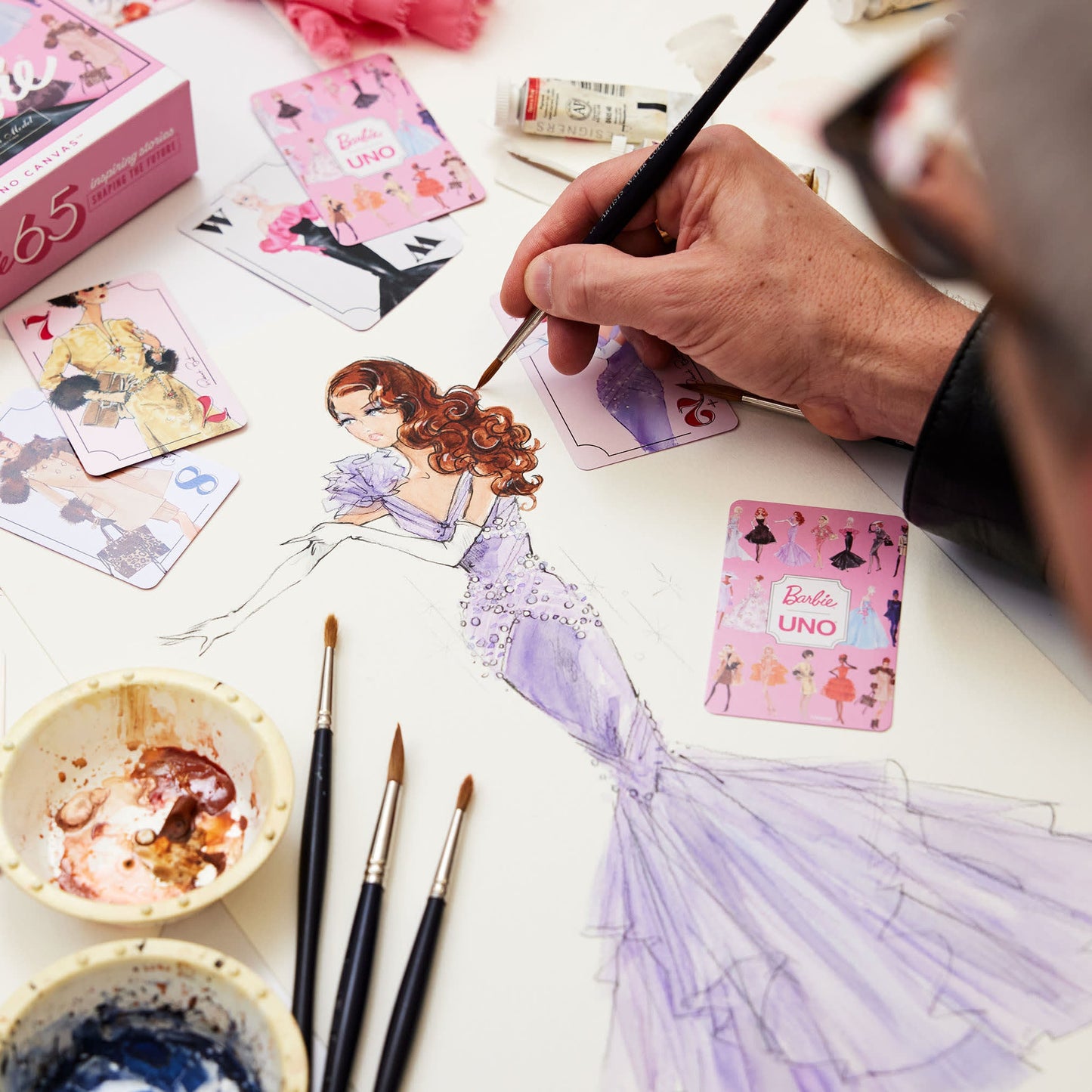 UNO Canvas Barbie Fashion Model Collection Deck - Bộ bài UNO sưu tầm phiên bản Barbie - Mattel Creations - Góc nhìn khác 3