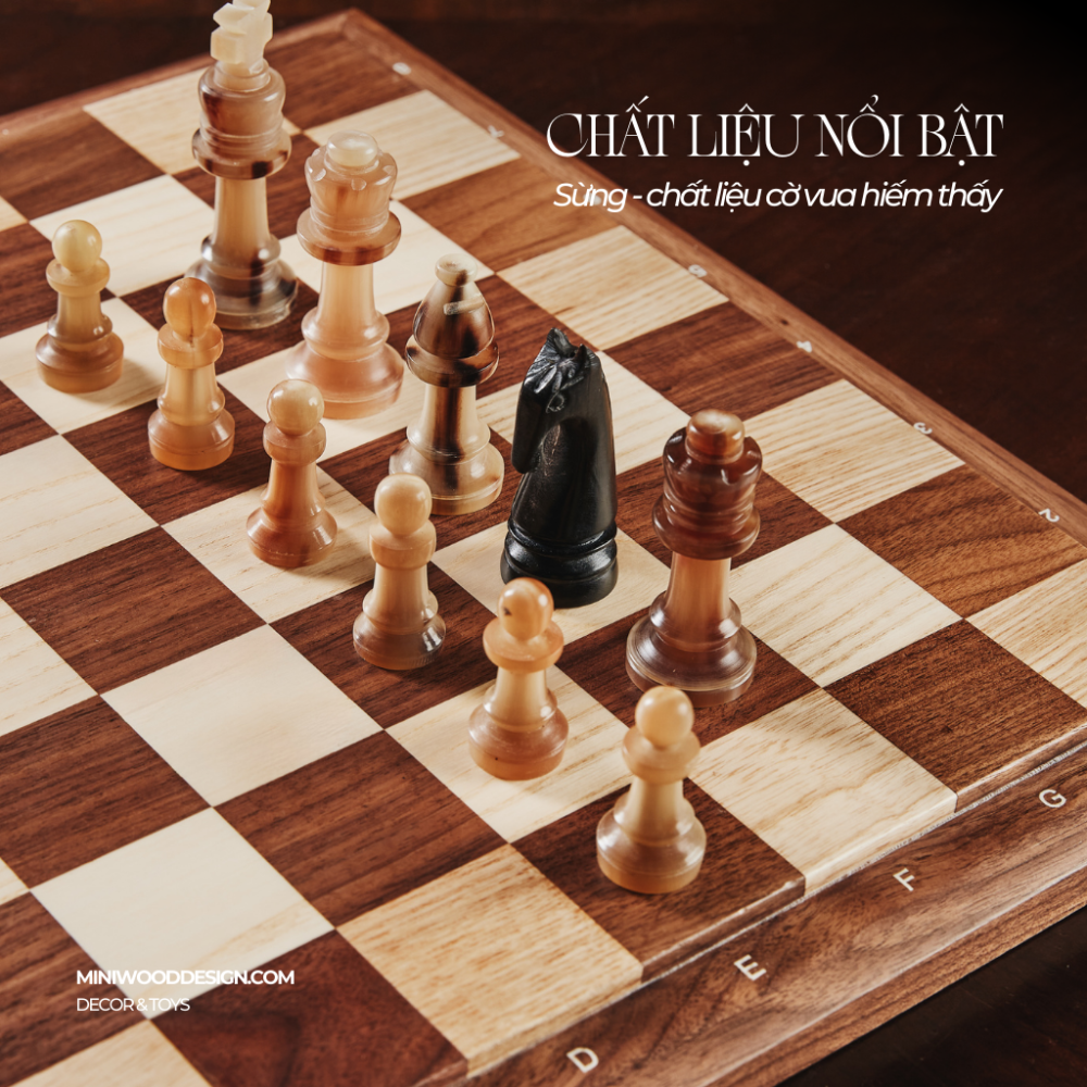 Cờ Vua Sừng Cao Cấp - Bàn cờ gỗ Walnut & Maple - Miniwood Design