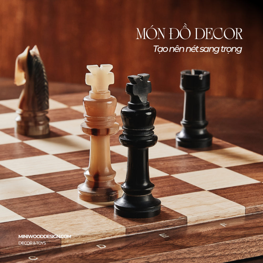 Cờ Vua Sừng Cao Cấp - Bàn cờ gỗ Walnut & Maple - Miniwood Design