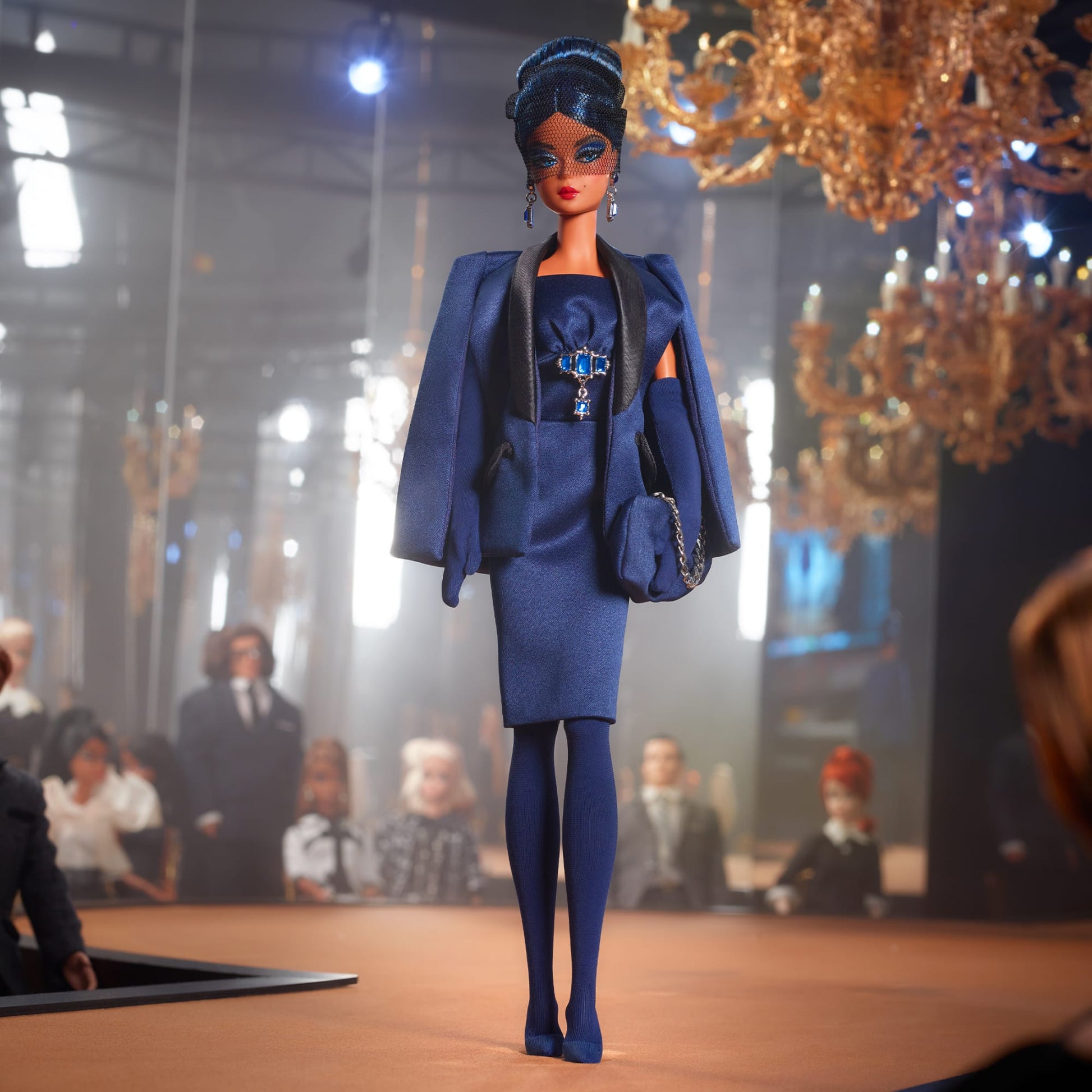 Sapphire Anniversary Barbie Fashion Model Collection Doll - Búp bê Sưu tầm Kỷ niệm 65 năm - Barbie Signature - Hình ảnh chi tiết 2