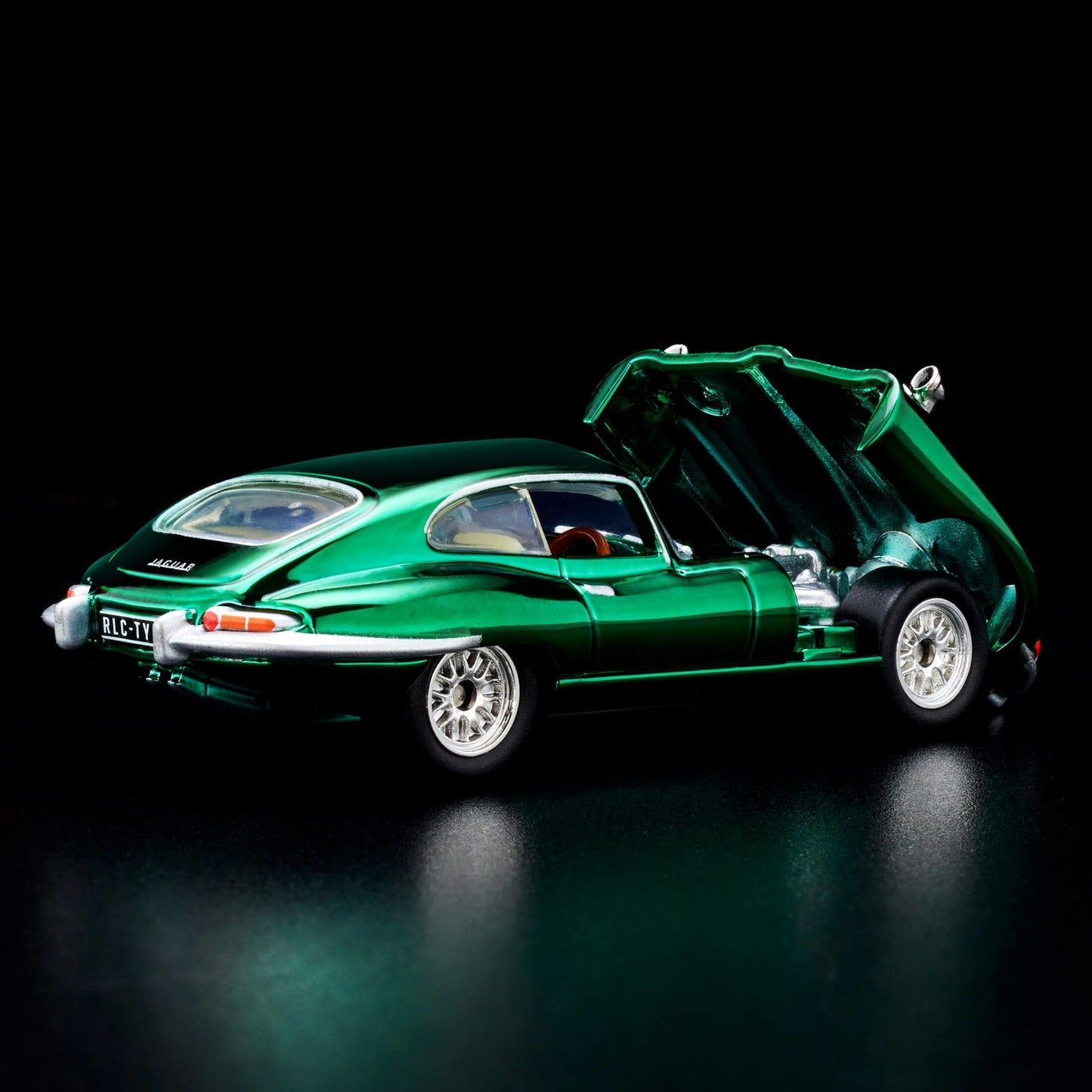 RLC Exclusive 1964 Jaguar E-Type Xe Mô Hình Tỉ Lệ 1:64 Hot Wheels Collectors - Góc nhìn khác 3