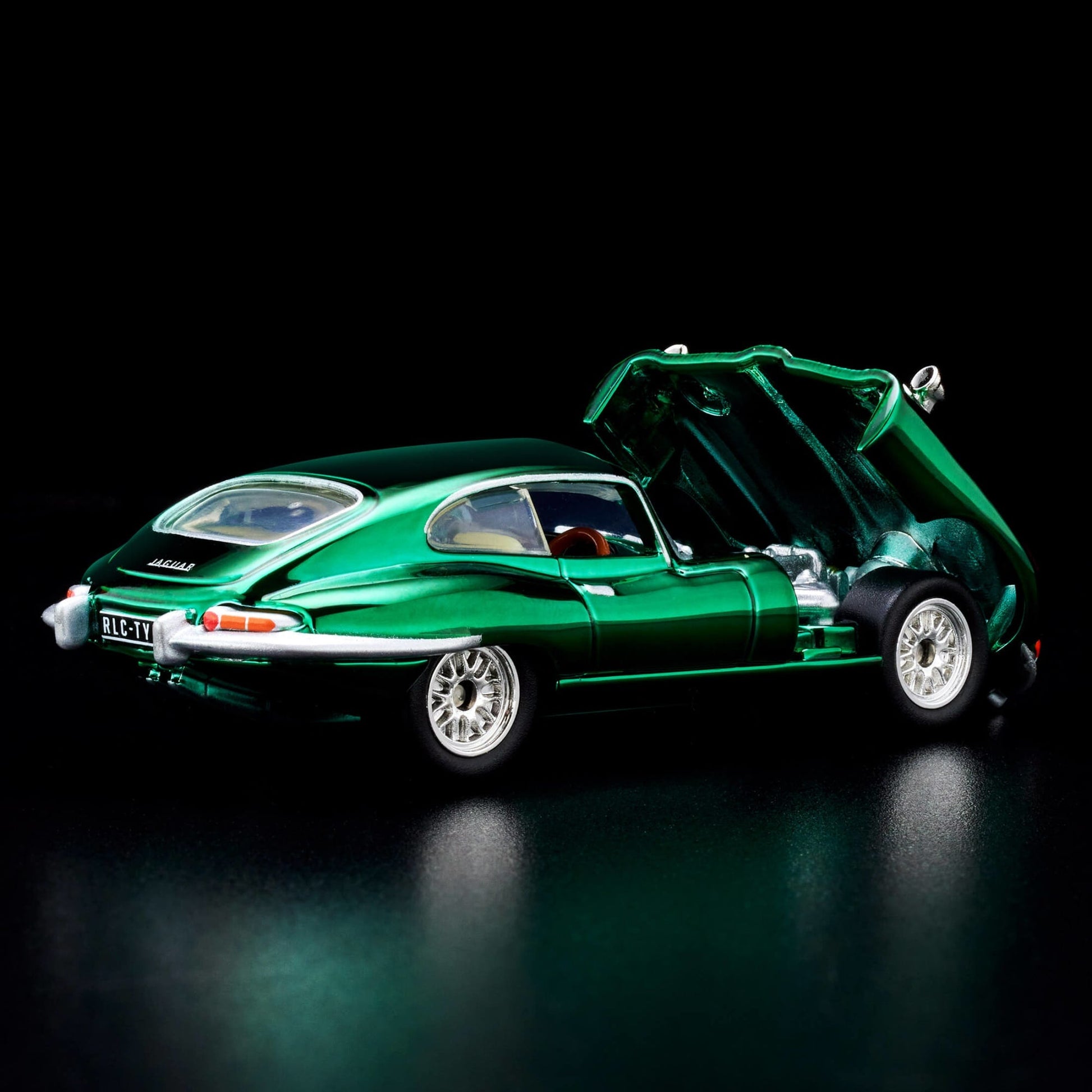 RLC Exclusive 1964 Jaguar E-Type Xe Mô Hình Tỉ Lệ 1:64 Hot Wheels Collectors - Góc nhìn khác 3