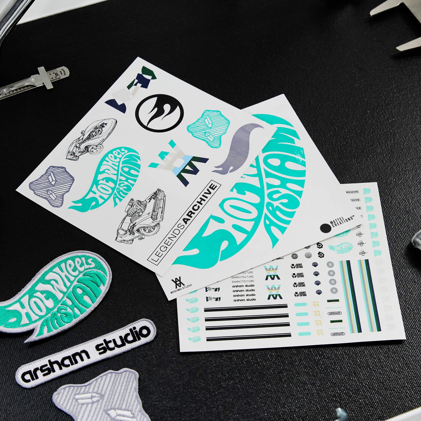 Hot Wheels x Daniel Arsham Patches & Sticker Set - Bộ Huy Hiệu Và Nhãn Dán Sưu Tầm - Hot Wheels - Hình ảnh sản phẩm