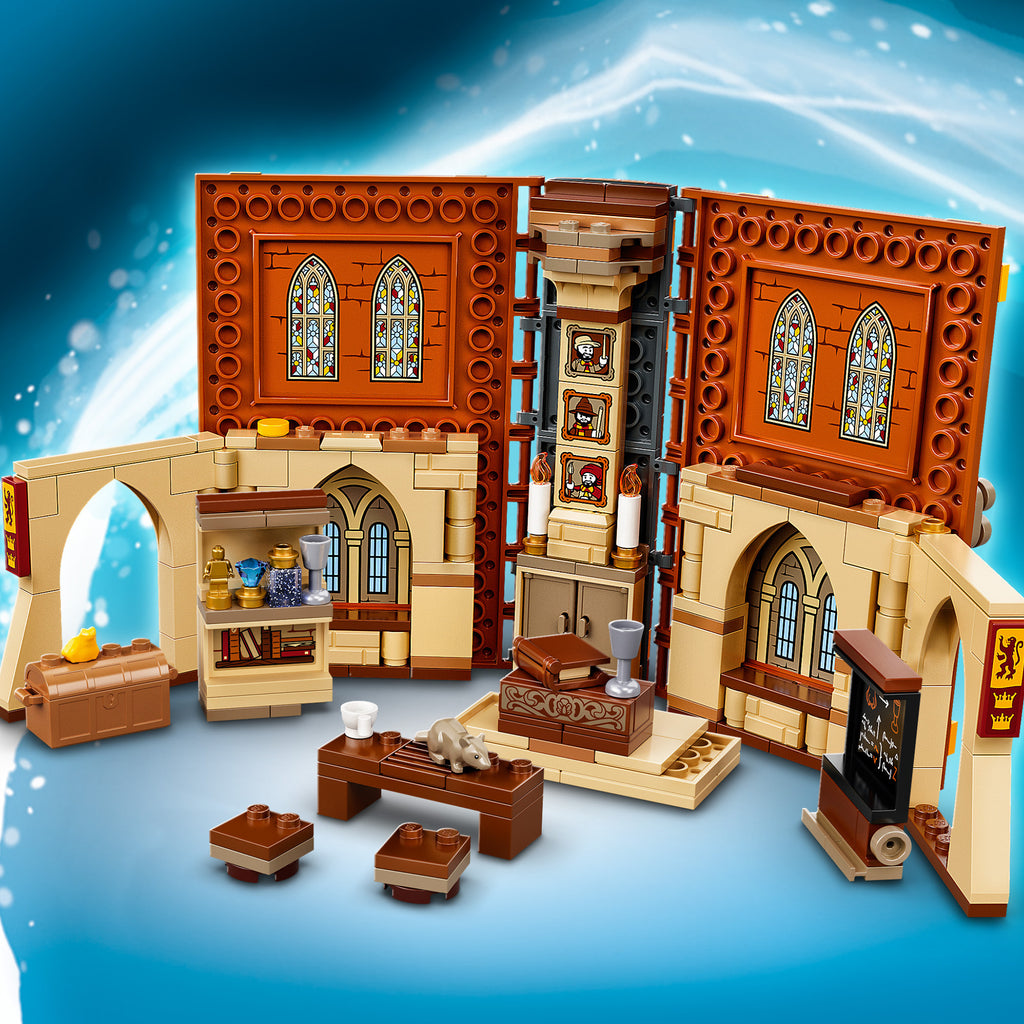 LEGO® Harry Potter Hogwarts™ Moment: Transfiguration Class - Bộ Lắp Ráp Lớp Học Biến Hình (76382) - Hình ảnh bổ sung 8