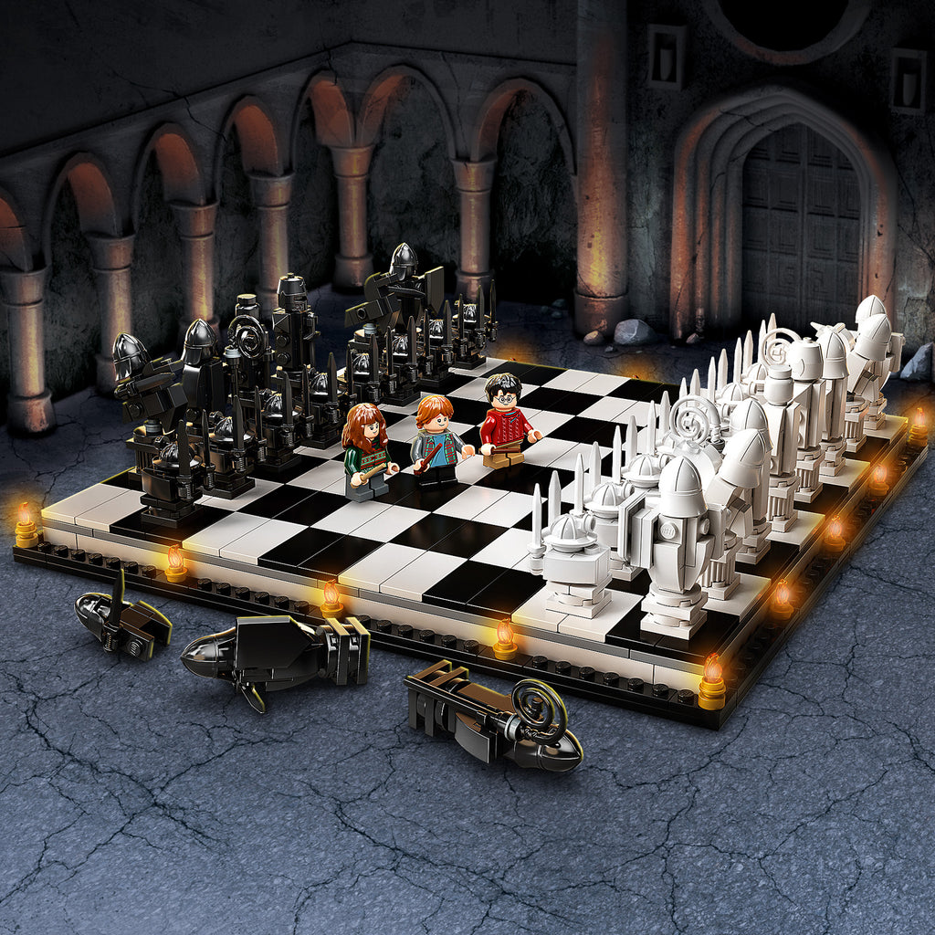 LEGO® Harry Potter Hogwarts™ Wizard’s Chess - Bộ Cờ Vua Phù Thủy Lắp Ráp - LEGO 76392