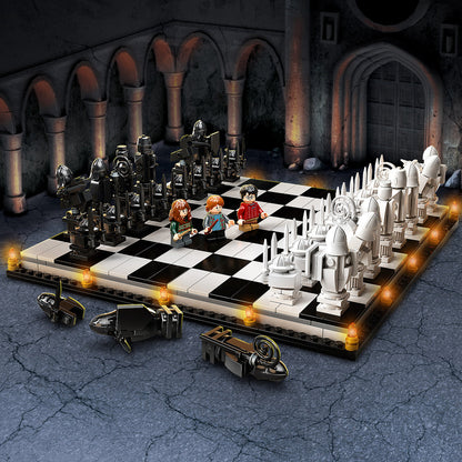 LEGO® Harry Potter Hogwarts™ Wizard’s Chess - Bộ Cờ Vua Phù Thủy Lắp Ráp - LEGO 76392