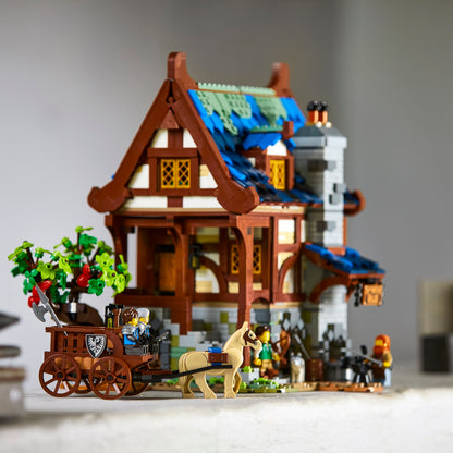 LEGO® Ideas Medieval Blacksmith - Đồ chơi lắp ráp mô hình Thợ rèn Trung cổ (21325) - LEGO