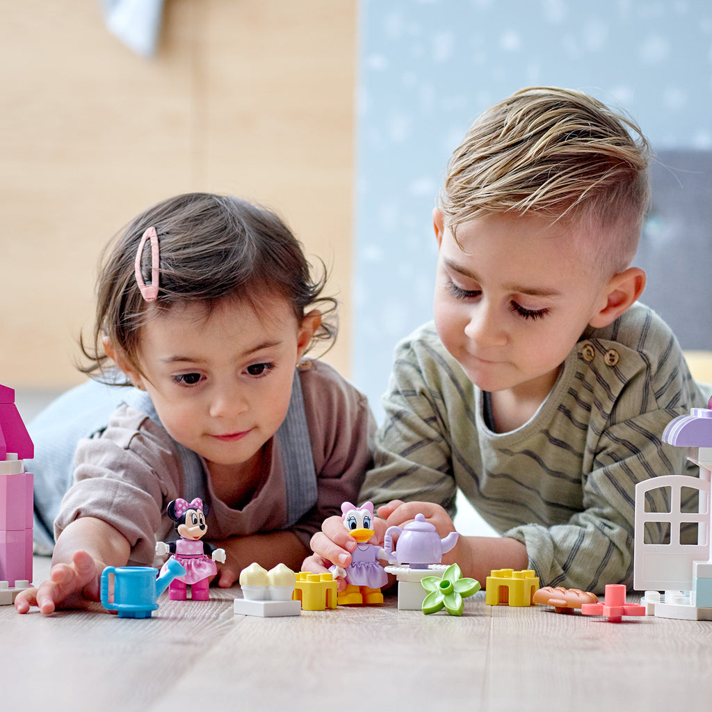 LEGO® DUPLO™ Minnie’s House and Café - Bộ Đồ Chơi Ngôi Nhà Của Minnie - LEGO 10942 - Góc nhìn khác 3