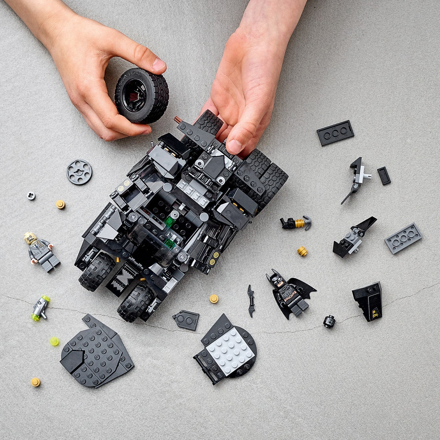 LEGO® DC Batman™ Batmobile™ Tumbler: Scarecrow™ Showdown LEGO - ảnh 3 - Lego