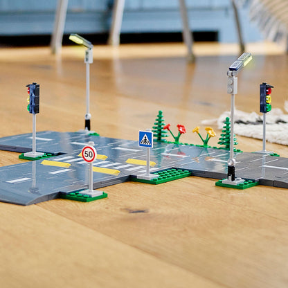 LEGO® City Road Plates - Bộ Miếng Ghép Lộ Trình Thành Phố - LEGO 60304 - Góc nhìn khác 3