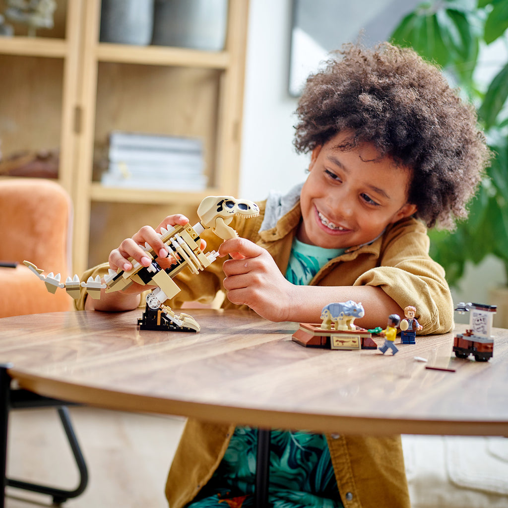 LEGO® Jurassic World T. rex Dinosaur Fossil Exhibition - Triển Lãm Hóa Thạch Khủng Long T. Rex - LEGO 76940 - Hình ảnh bổ sung 4