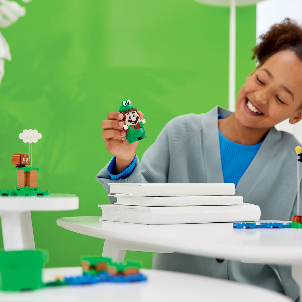 LEGO® Super Mario™ Frog Mario Power up Pack - Bộ Đồ Nâng Cấp Ếch Cho Mario - LEGO 71392 - Góc nhìn khác 3