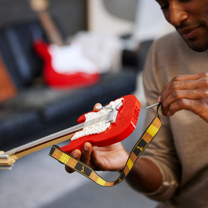 LEGO® Ideas Fender® Stratocaster™ - Bộ Lắp Ráp Mô Hình Guitar Điện LEGO 21329 LEGO - ảnh 1 - LEGO Ideas