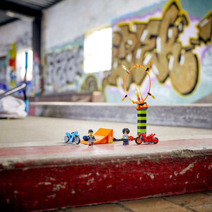 LEGO® City Stunt Competition - Đồ chơi lắp ráp mô tô mạo hiểm LEGO 60299 - Hình ảnh bổ sung 8