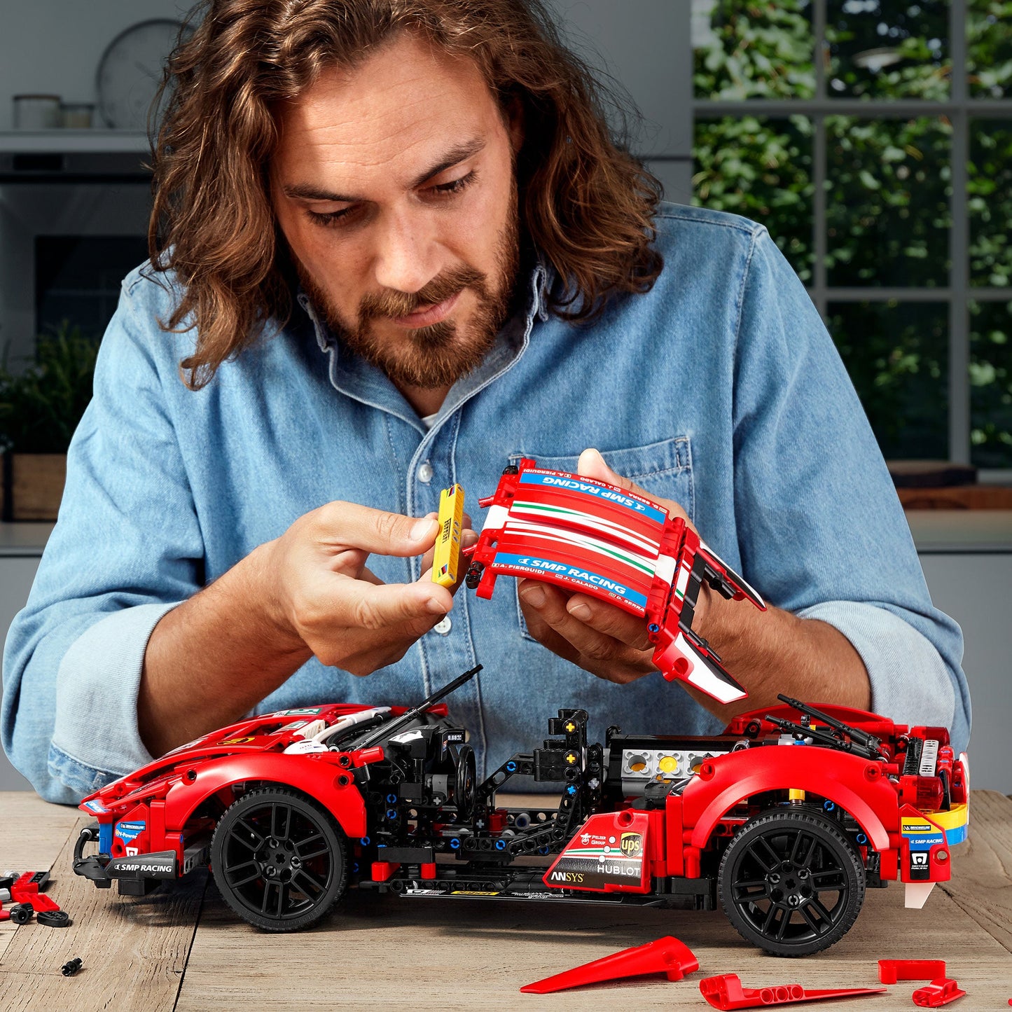 LEGO® Technic™ Ferrari 488 GTE “AF Corse #51” - Mô Hình Xe Đua Siêu Cấp - LEGO 42125 - Hình ảnh bổ sung 4