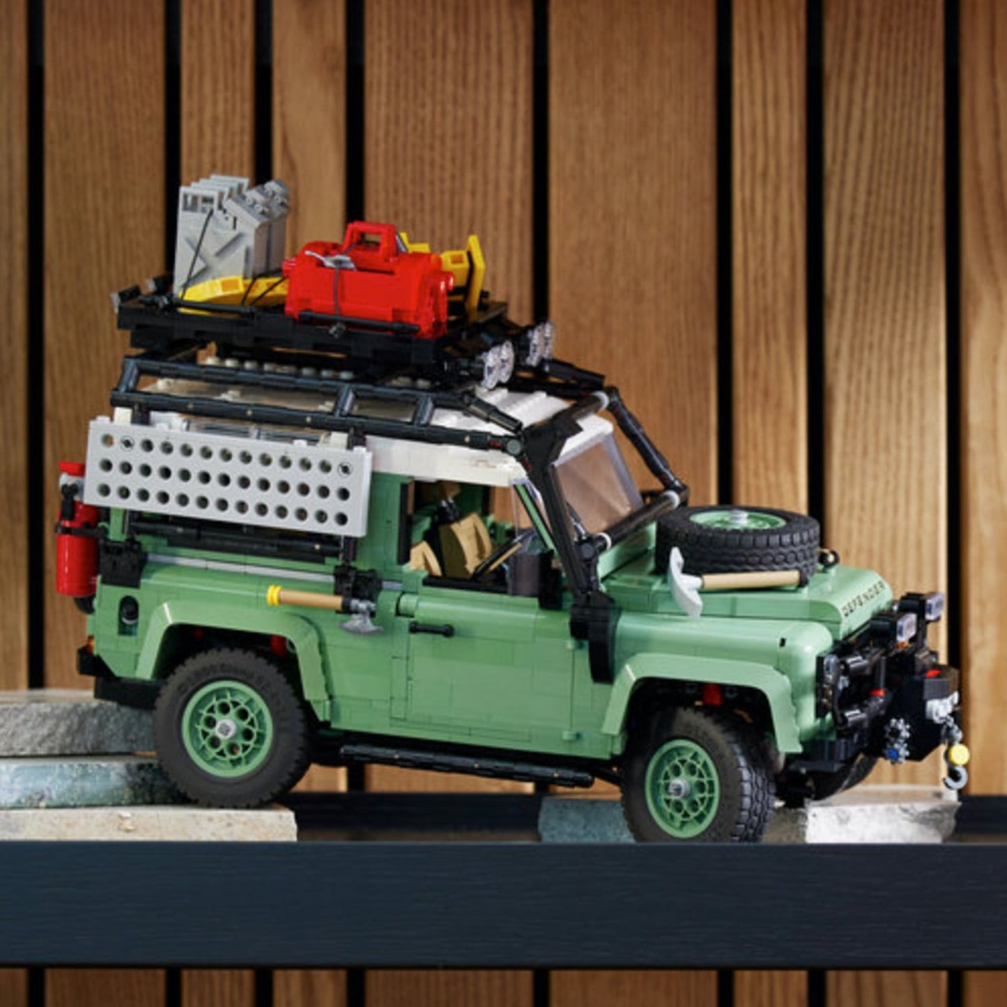 LEGO® ICONS™ Land Rover Classic Defender 90 - Mô Hình Xe Địa Hình Cổ Điển (10317) - LEGO - Hình ảnh bổ sung 5