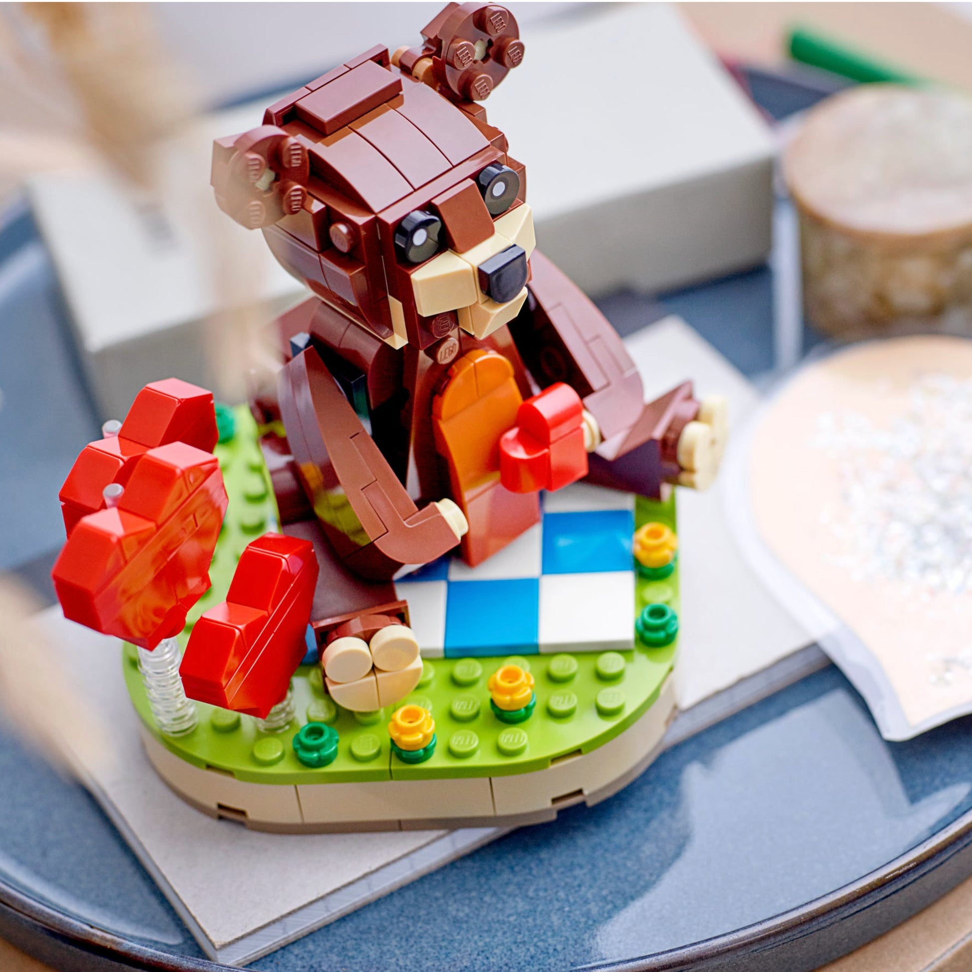 LEGO® Valentines Brown Bear - Đồ Chơi Lắp Ráp Gấu Nâu Tình Yêu - LEGO 40462 - Hình ảnh bổ sung 5