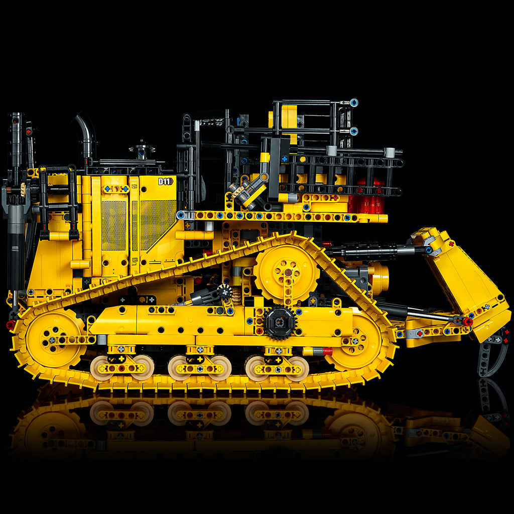 LEGO® Technic™ App-Controlled Cat® D11 Bulldozer - Xe Ủi Đất Điều Khiển Từ Xa - LEGO 42131