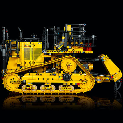 LEGO® Technic™ App-Controlled Cat® D11 Bulldozer - Xe Ủi Đất Điều Khiển Từ Xa - LEGO 42131