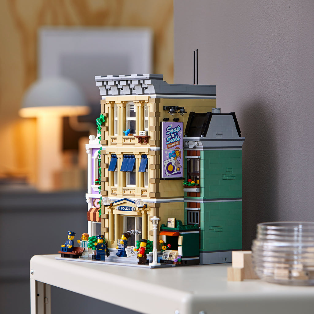 LEGO® Creator Expert Police Station - Mô hình Lắp ráp Trạm Cảnh Sát - LEGO 10278 - Hình ảnh bổ sung 6