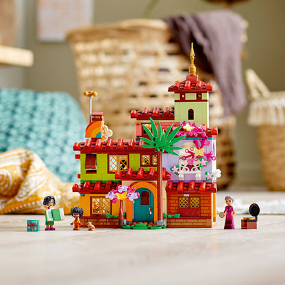 LEGO® Disney™ The Madrigal House - Bộ Lắp Ráp Ngôi Nhà Madrigal Kỳ Diệu (43202)