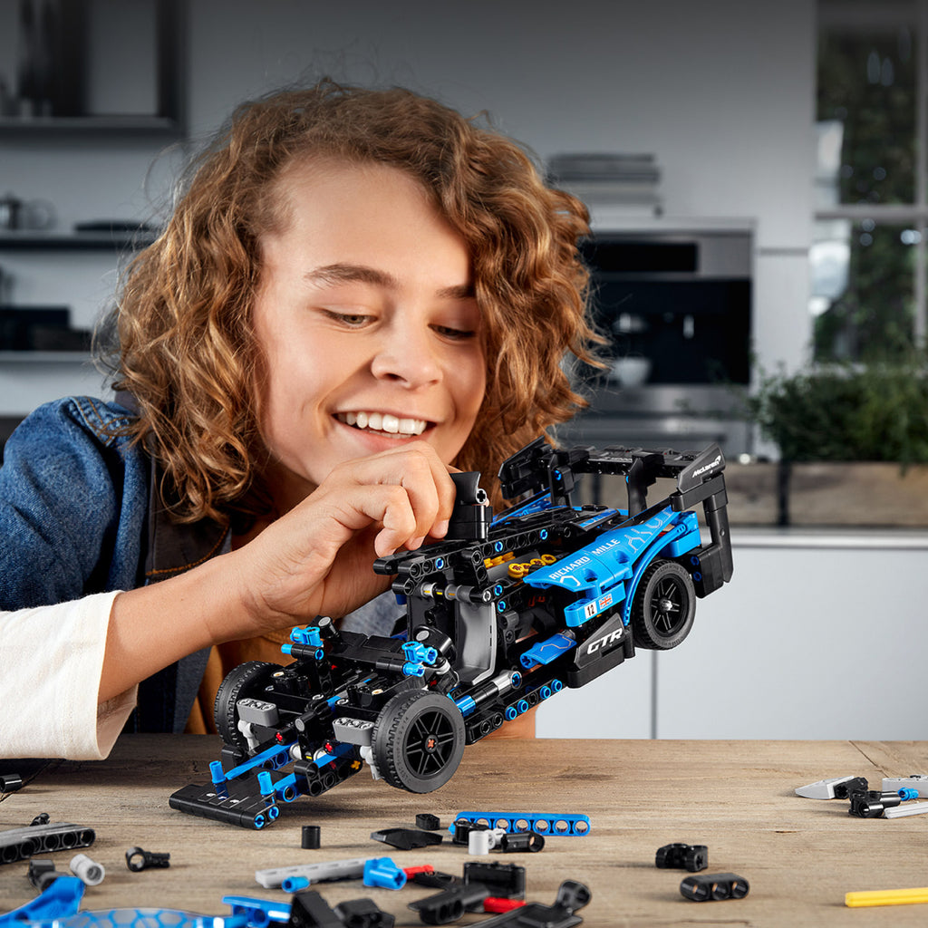 LEGO® Technic™ McLaren Senna GTR™ - Mô Hình Lắp Ráp Siêu Xe Đua (42123) - Hình ảnh bổ sung 4