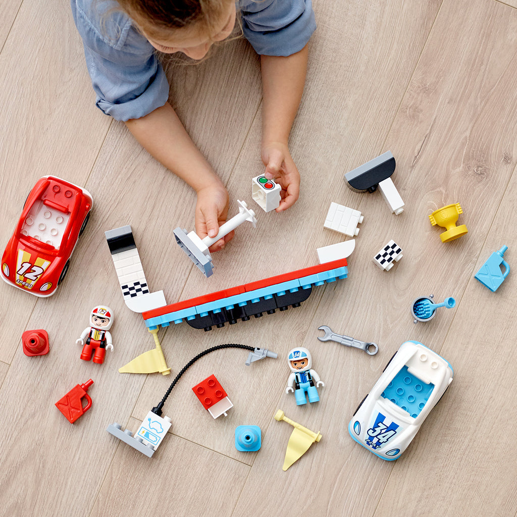 LEGO® DUPLO™ Town Race Cars - Bộ Đồ Chơi Xe Đua Sáng Tạo - LEGO 10947 - Hình ảnh bổ sung 5