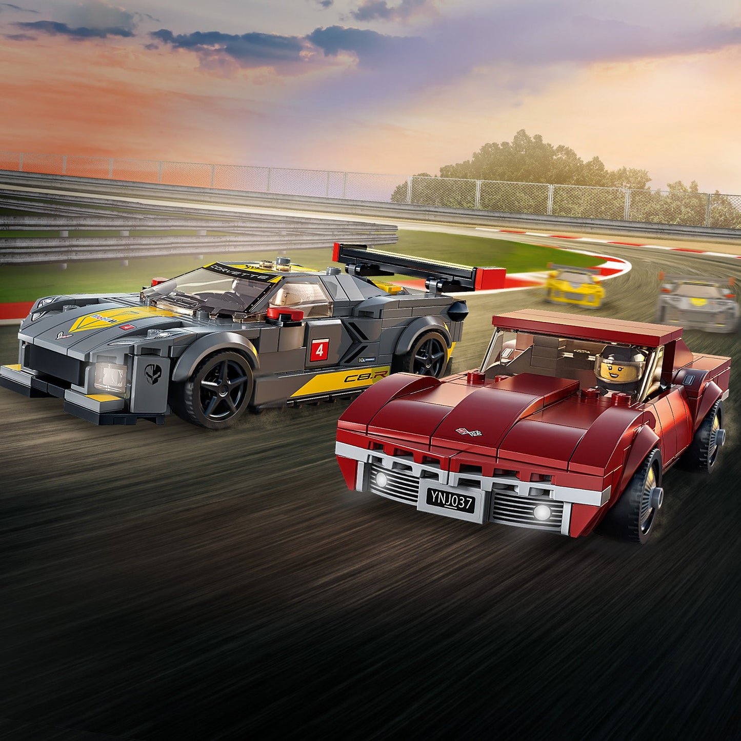 LEGO® Speed Champions Chevrolet Corvette C8.R Race Car and 1968 Chevrolet Corvette - Bộ Đồ Chơi Lắp Ráp Xe Đua 512 Chi Tiết - LEGO 76903 - Hình ảnh bổ sung 9