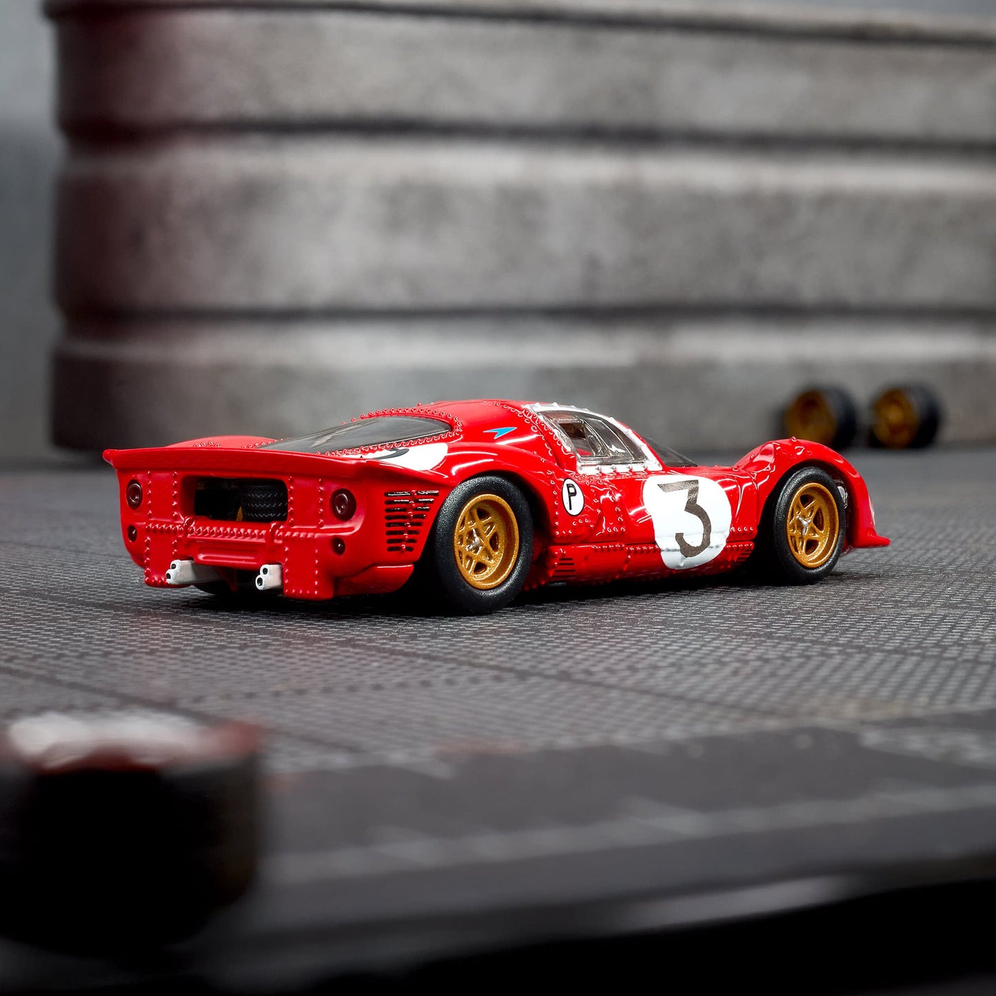 Hot Wheels® Elite 64 1967 Ferrari 330 P4