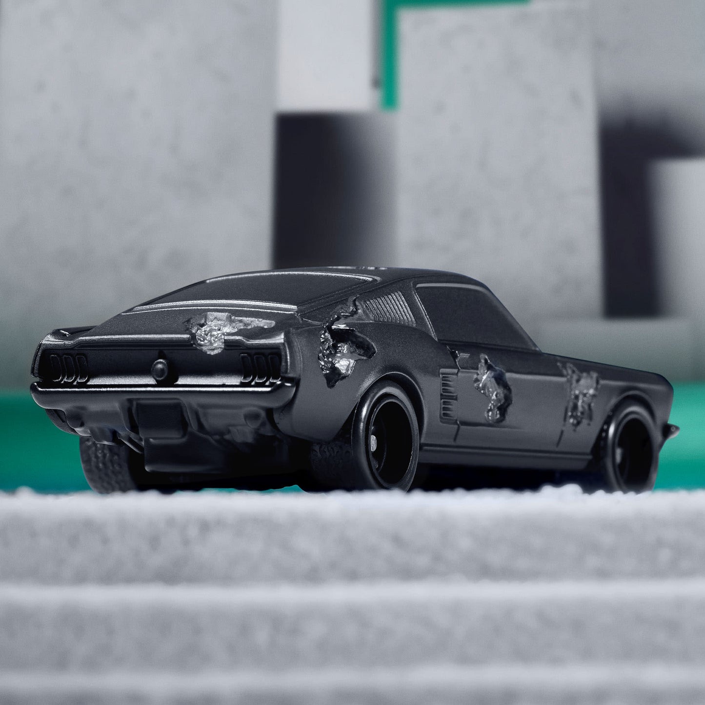 Hot Wheels x Daniel Arsham Eroded Ford Mustang - Mô Hình Xe Nghệ Thuật 1:64 - Mattel HPJ33 - Hình ảnh chi tiết 2
