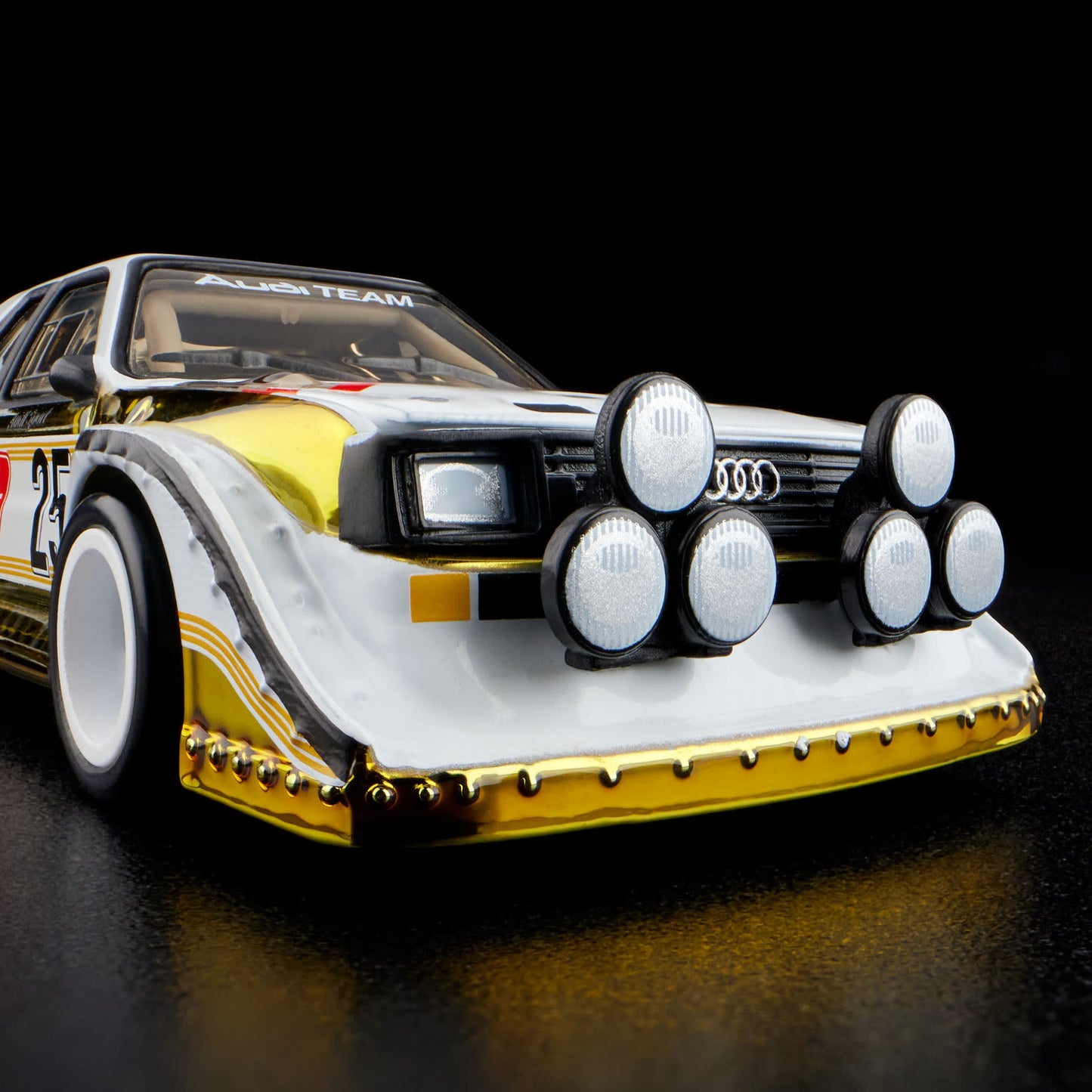 RLC Exclusive 1985 Audi Sport quattro S1 - Xe Mô Hình Rally 1:64 Hot Wheels Red Line Club