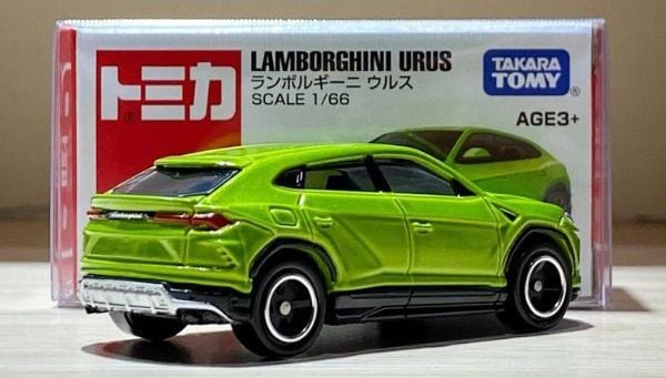 Xe mô hình Tomica No. 2 Lamborghini Urus - Chính hãng Takara Tomy