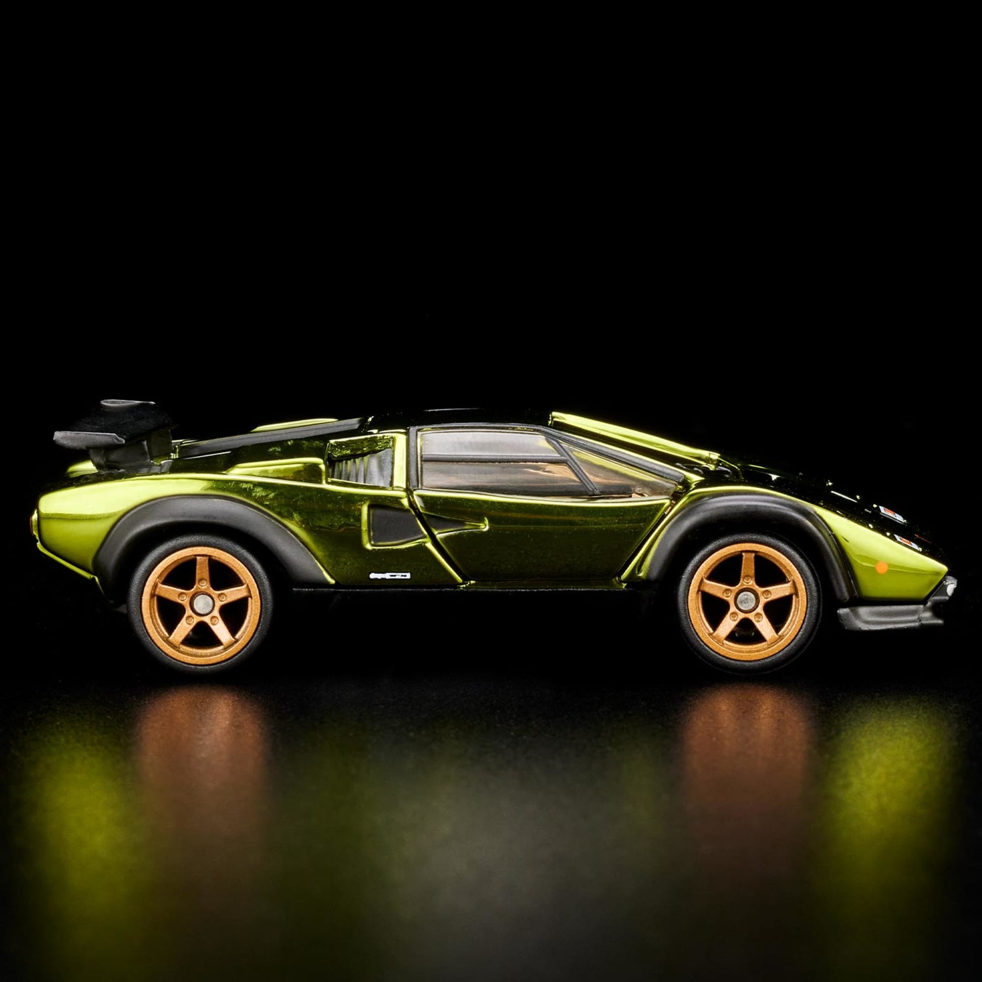 RLC EXCLUSIVE ’82 LAMBORGHINI COUNTACH LP 500 S - Mô Hình Siêu Xe Hot Wheels HGW20 - Góc nhìn khác 3