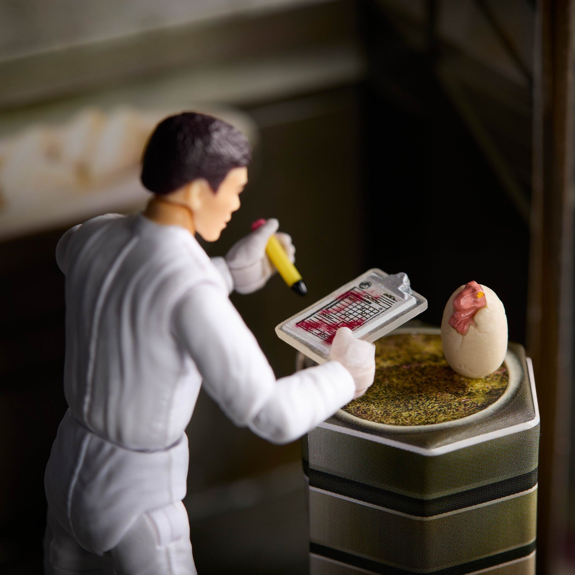 Jurassic World Hammond Collection Lab Tour Dr. Henry Wu - Mô Hình Nhân Vật Sưu Tầm Kỷ Niệm 30 Năm - Mattel Creations Exclusive - Hình ảnh bổ sung 5