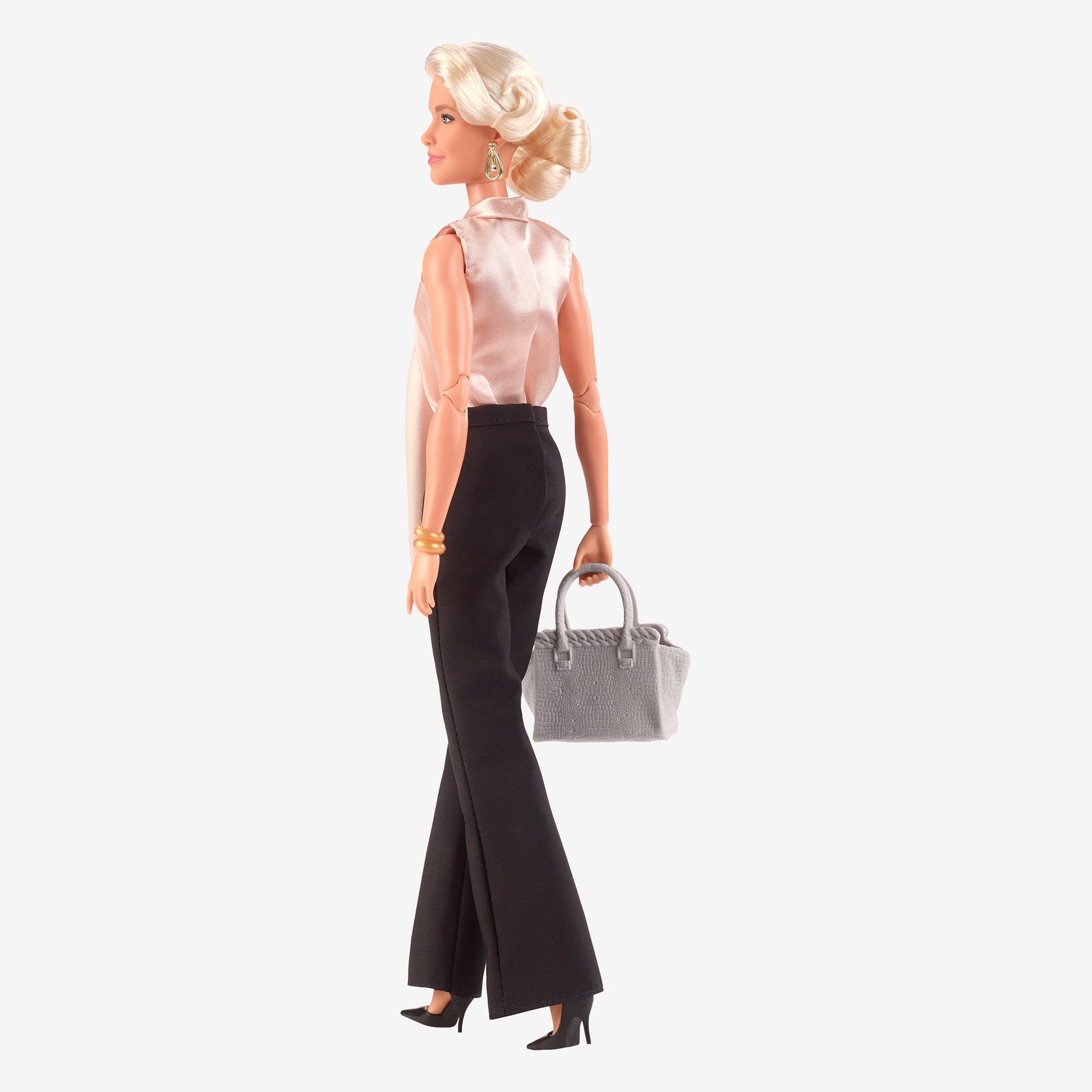 Barbie Signature Ted Lasso Rebecca Welton Doll - Búp Bê Sưu Tập Cao Cấp - Barbie - Góc nhìn khác 3