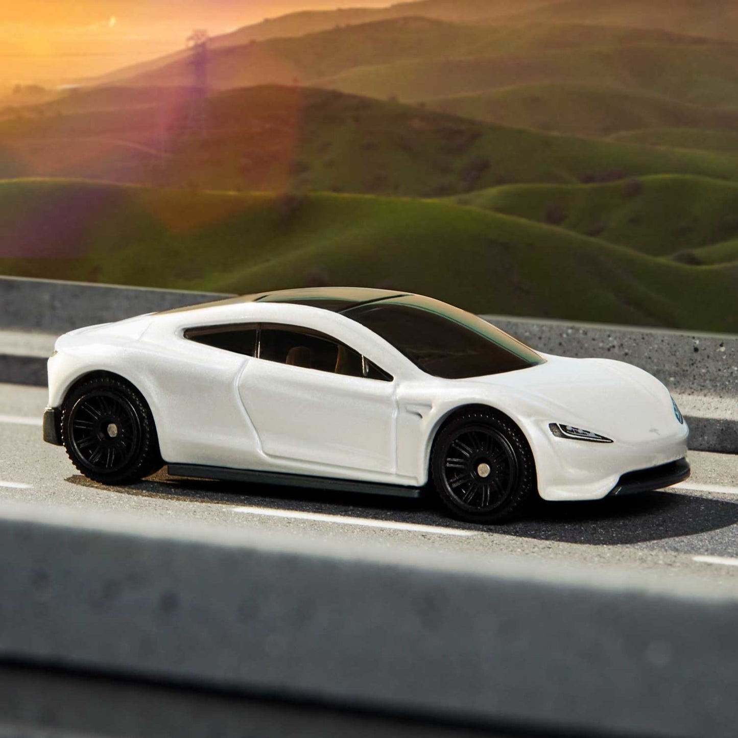 Matchbox Tesla Roadster Mô Hình Xe Điện Tái Chế 1:64 Matchbox - Hình ảnh sản phẩm