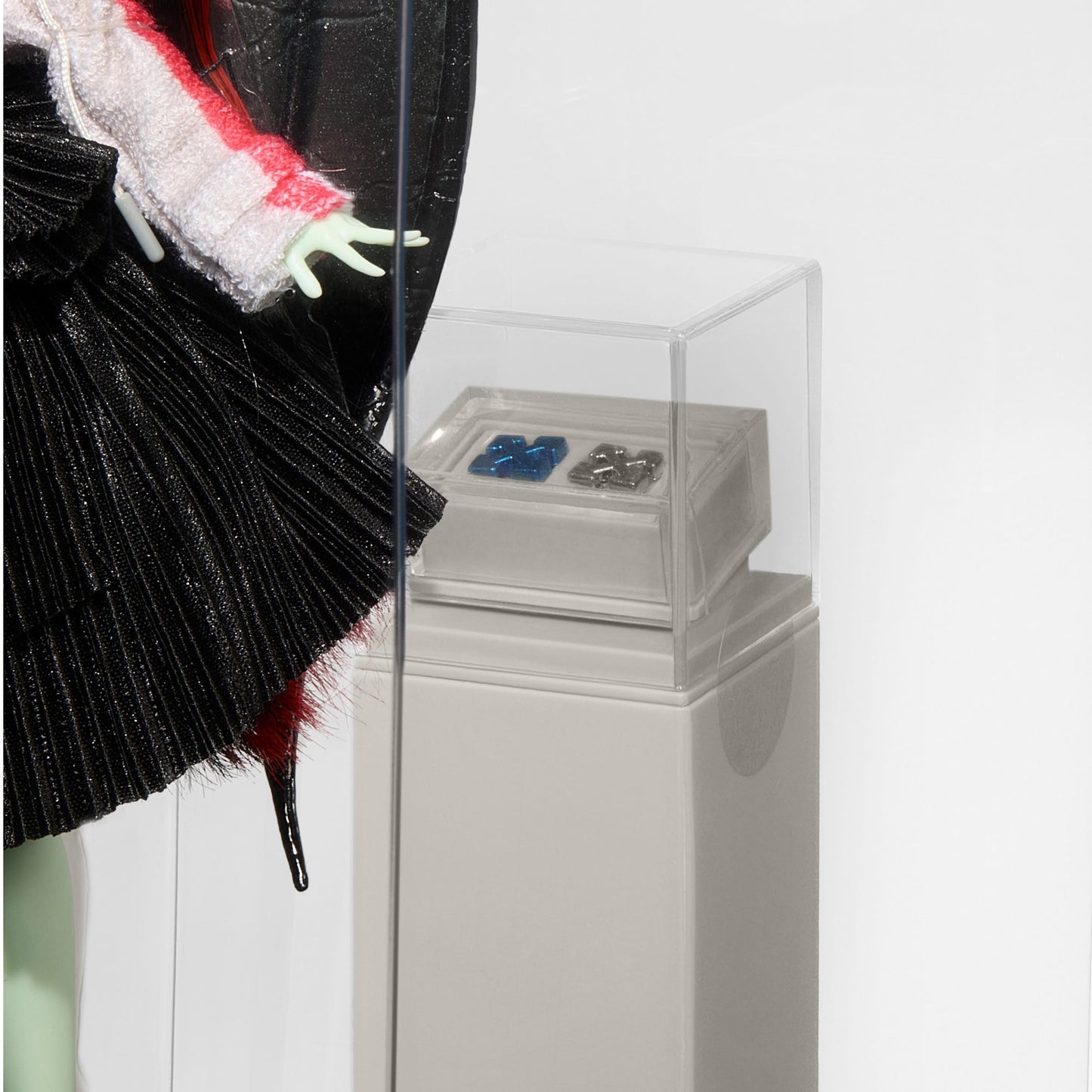 Off-White™ c/o Monster High Raven Rhapsody Doll - Búp Bê Sưu Tầm Cao Cấp Mattel Creations