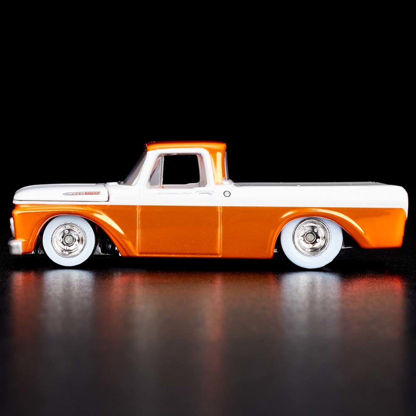 RLC Exclusive 1962 Ford F100 Xe Mô Hình Die-cast Hot Wheels - Hình ảnh chi tiết 2