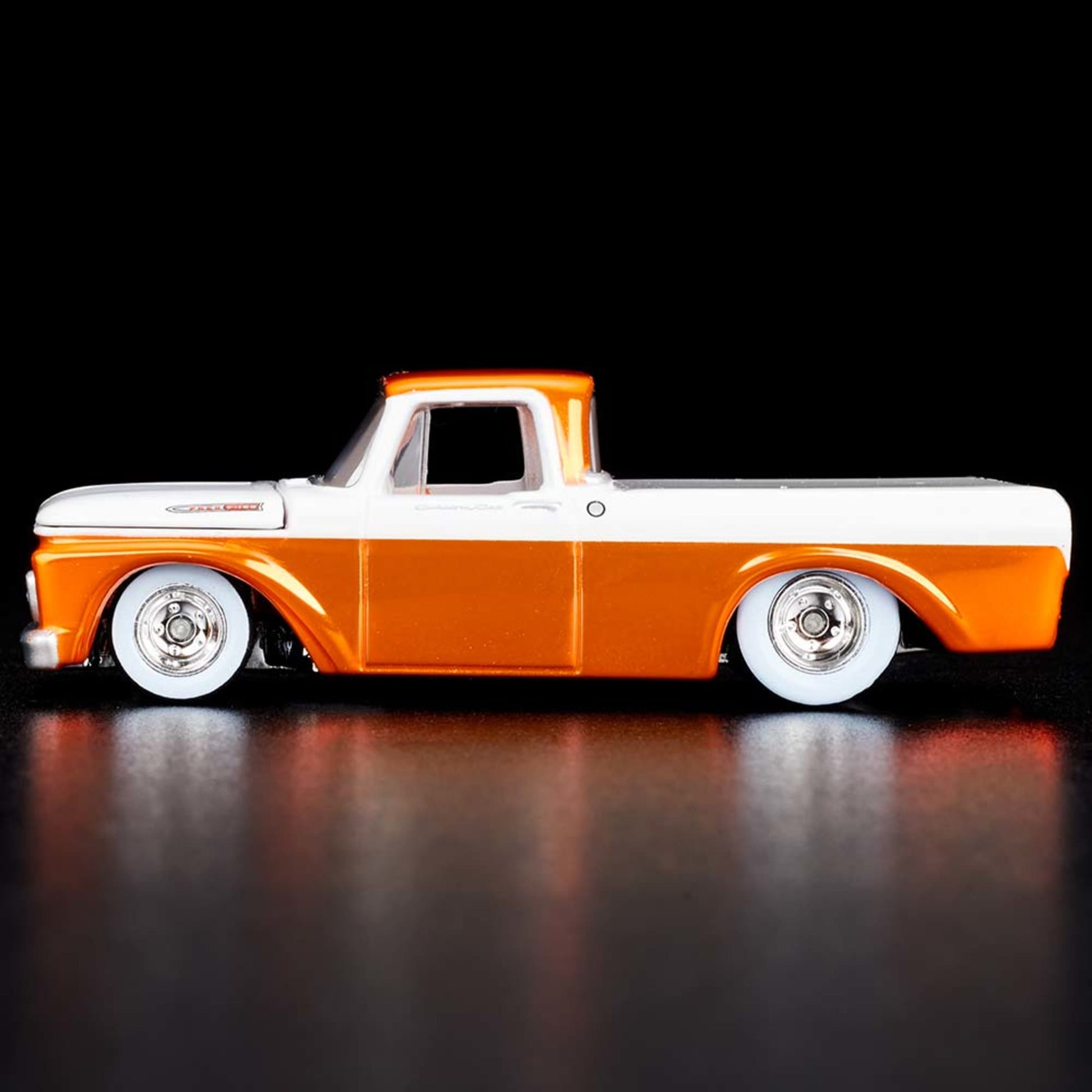 RLC Exclusive 1962 Ford F100 Xe Mô Hình Die-cast Hot Wheels - Hình ảnh chi tiết 2