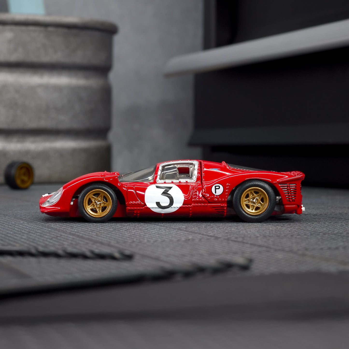 Hot Wheels® Elite 64 1967 Ferrari 330 P4