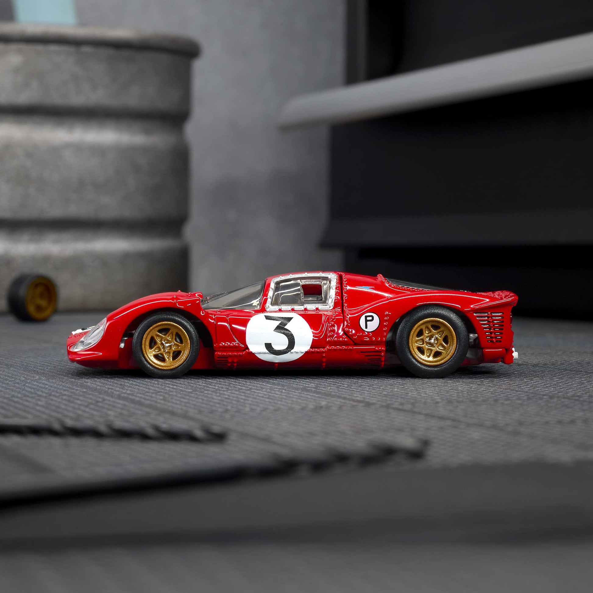 Hot Wheels® Elite 64 1967 Ferrari 330 P4