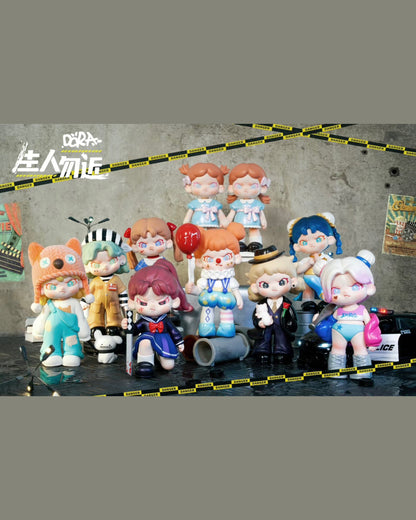 Dora Keep Away From Stranger Blind Box Series - Mô Hình Art Toy TNT Space - Hình ảnh sản phẩm