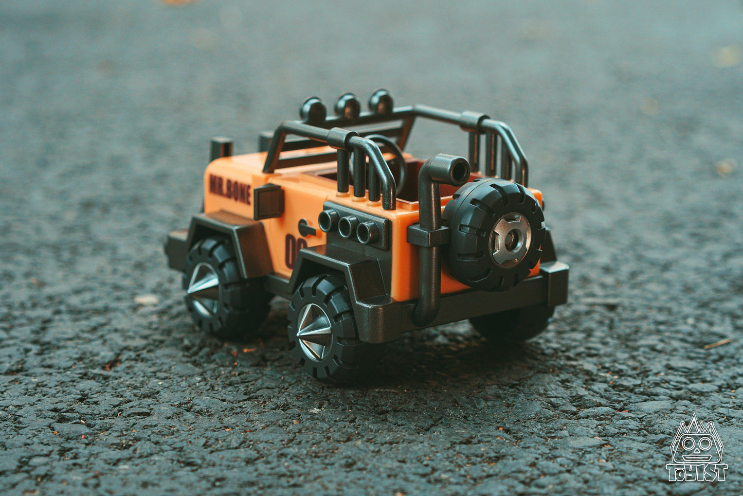 Mr.Bone JR Vehicle - Crazy Jeep - Mô Hình Xe Art Toy My Own Culture - Hình ảnh bổ sung 4