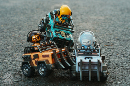 Mr.Bone JR Vehicle - Crazy Jeep - Mô Hình Xe Art Toy My Own Culture