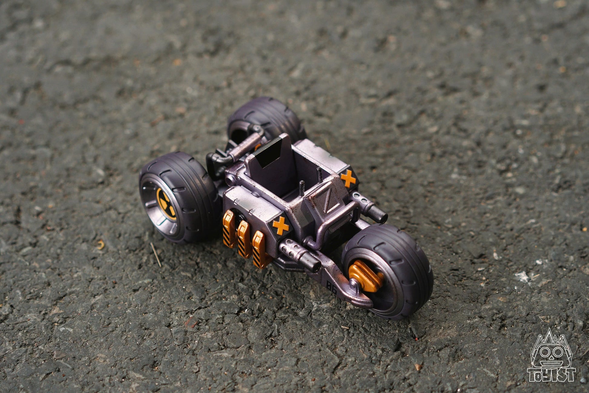 Mr.Bone JR Vehicle - Battlefield Motorcycle - Mô hình Xe Mô Tô Art Toy My Own Culture - Góc nhìn khác 3