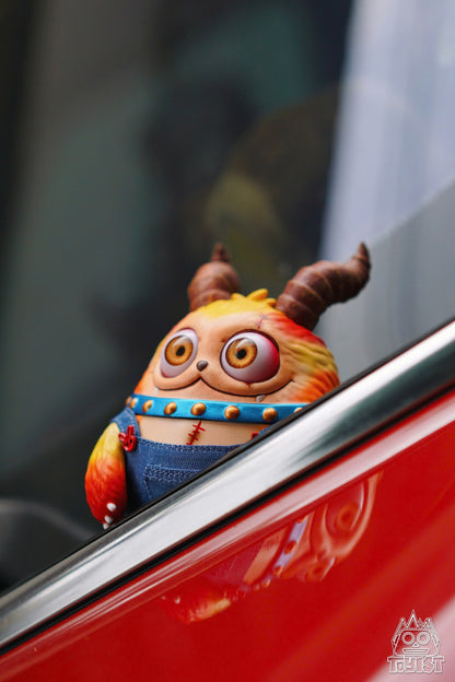 GRrr III Mô Hình Art Toy Sofubi Chính Hãng Monie Studio - Hình ảnh chi tiết 2