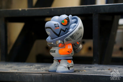 Wasababy Explore206 : Operation Ironman - 18cm Limited Edition | Mô hình Art Toy Cao Cấp - Wasa Toys - Góc nhìn khác 3