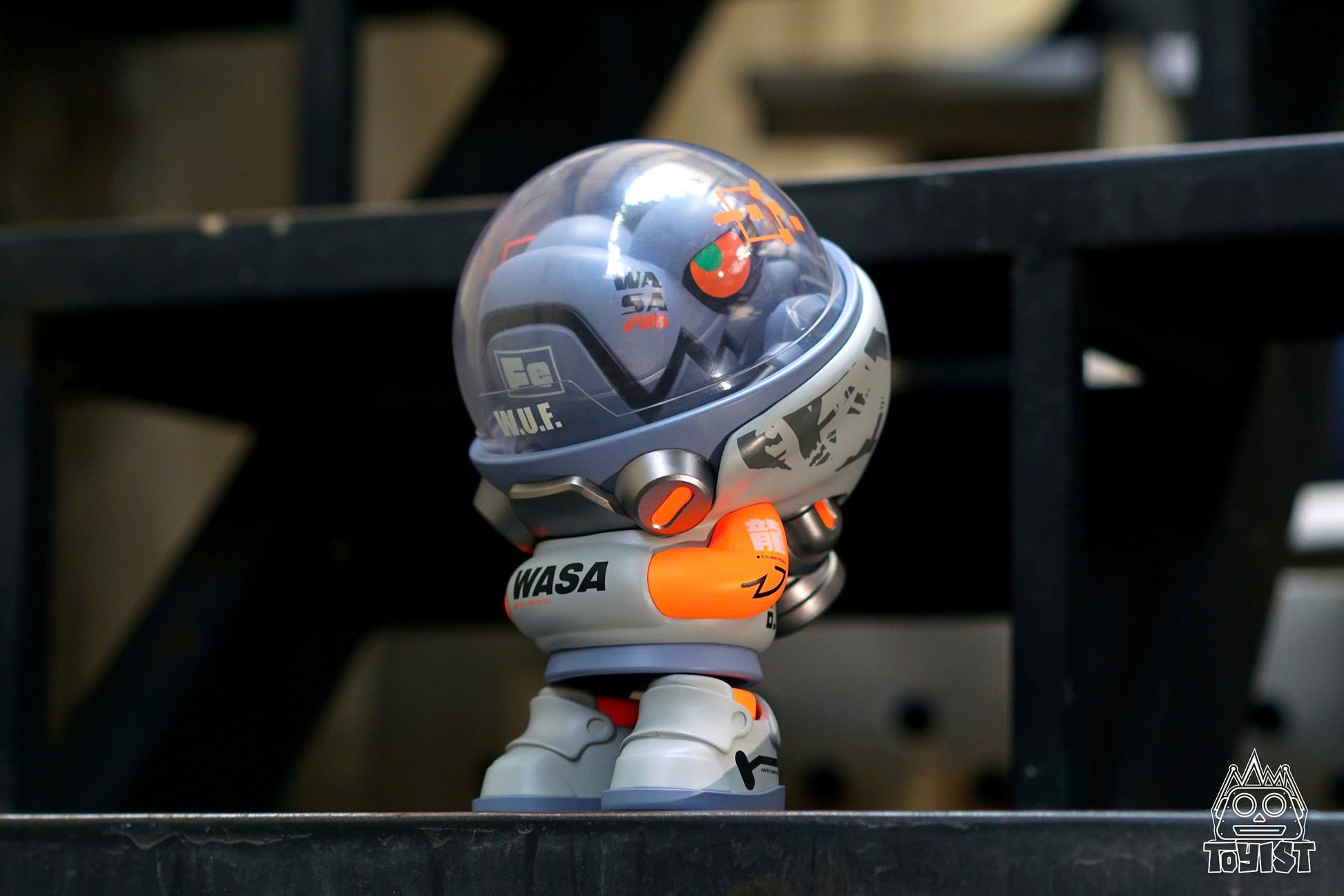 Wasababy Explore206 : Operation Ironman - 18cm Limited Edition | Mô hình Art Toy Cao Cấp - Wasa Toys - Hình ảnh chi tiết 2