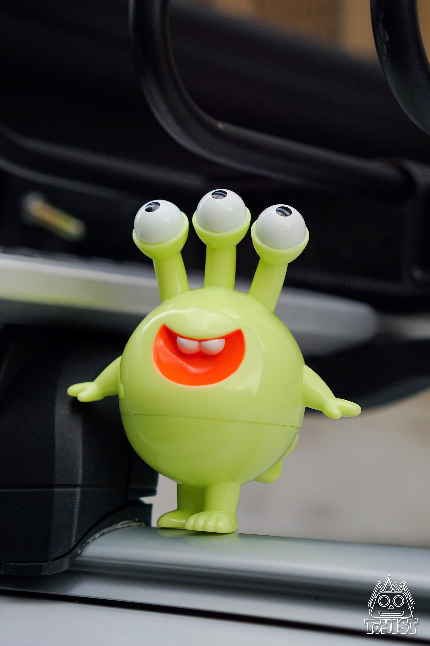 GID HOSUKY - Mô Hình Sofubi Phát Sáng - Robin Tang Studio - Góc nhìn khác 3